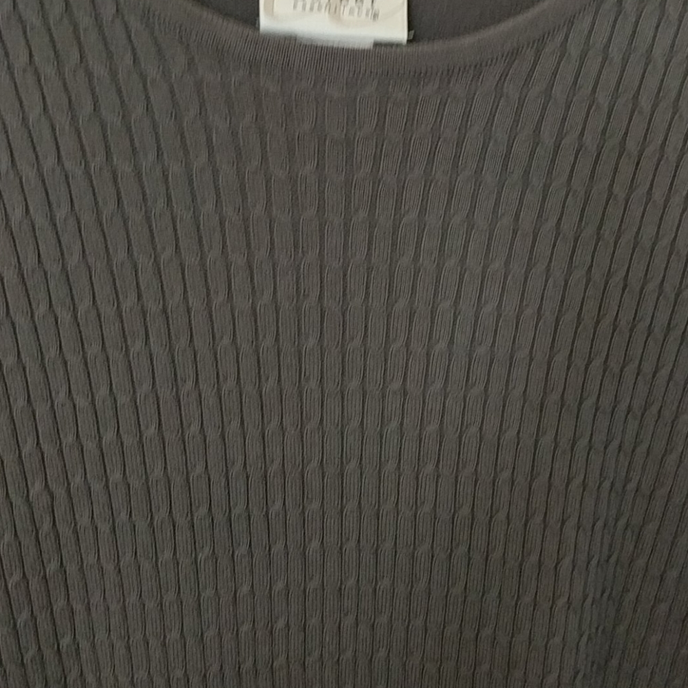 Ladies top - Picture 3 of 6